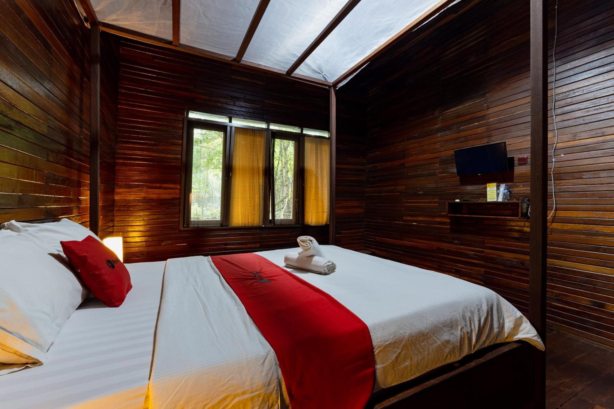 RedDoorz Resort @ Taman Wisata Mangrove Jakarta Exterior foto
