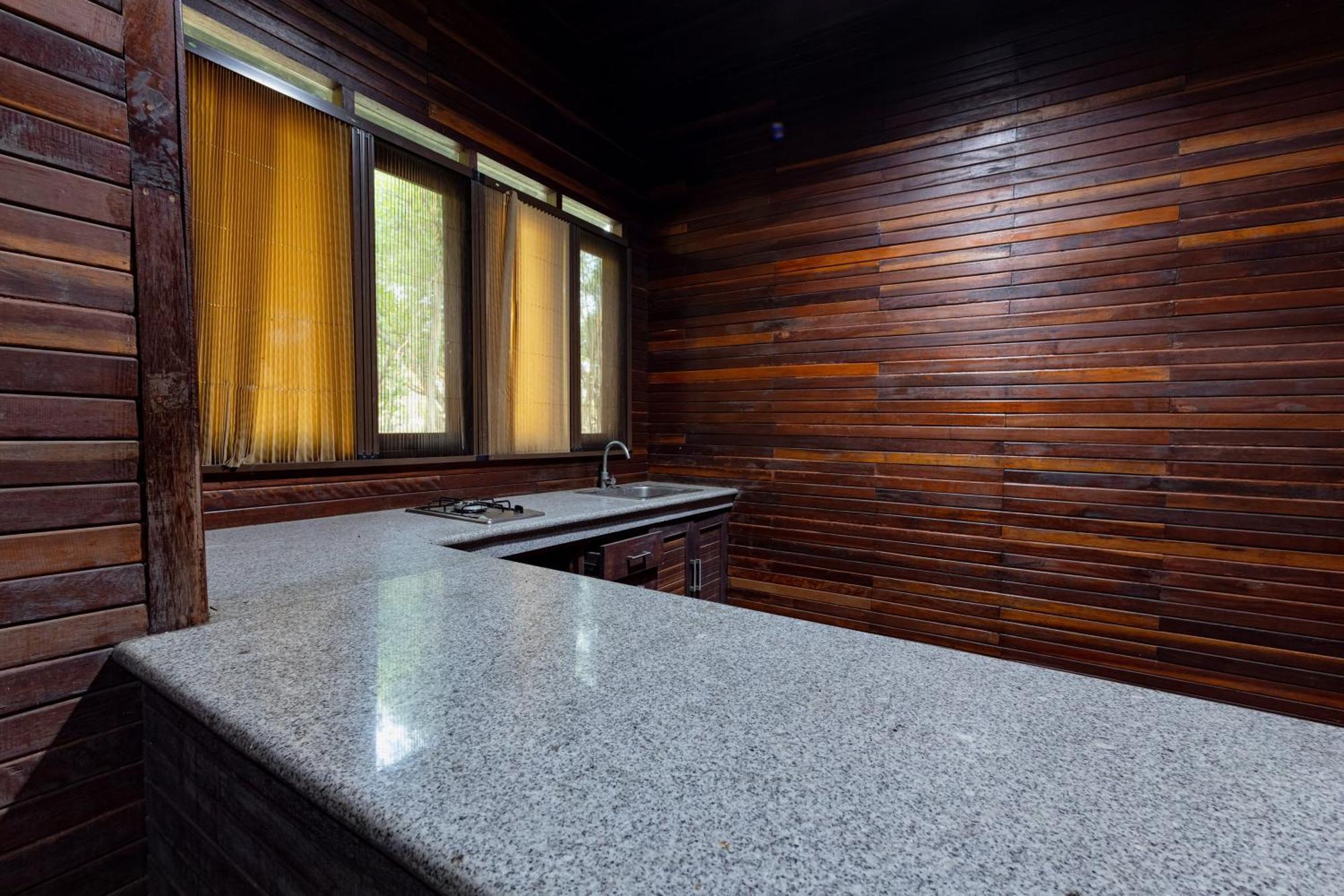 RedDoorz Resort @ Taman Wisata Mangrove Jakarta Exterior foto